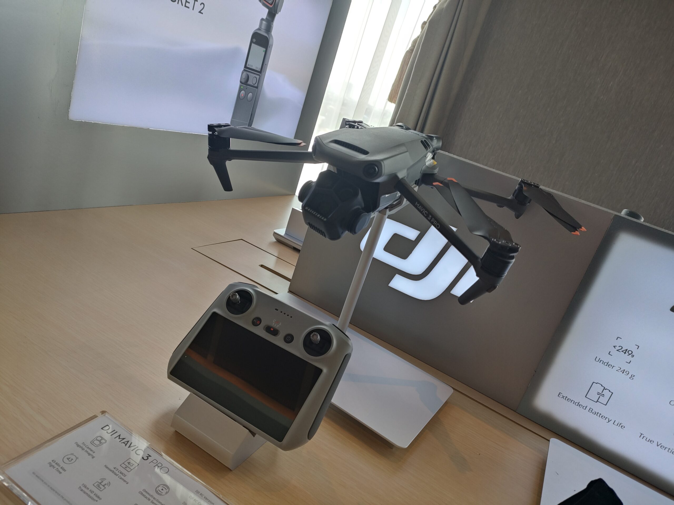 Diboyong Erajaya Ke Indonesia Harga Dji Mavic Pro Dibanderol Mulai