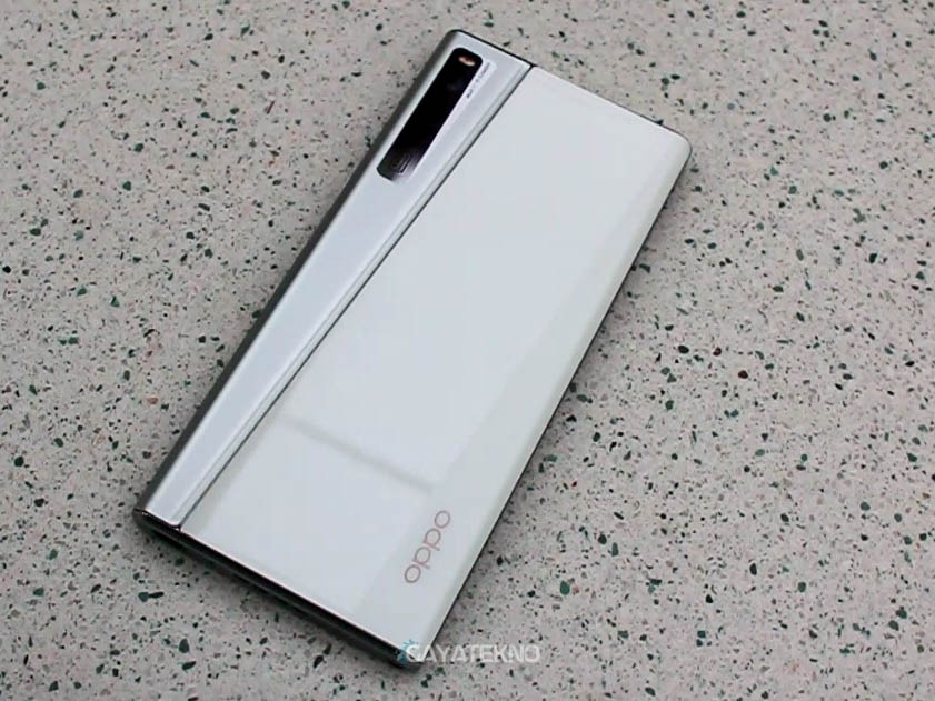 Review Oppo X 2021